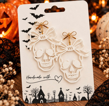 Totenkopf weiß Ohrringe mit 18karat Gold Stecker