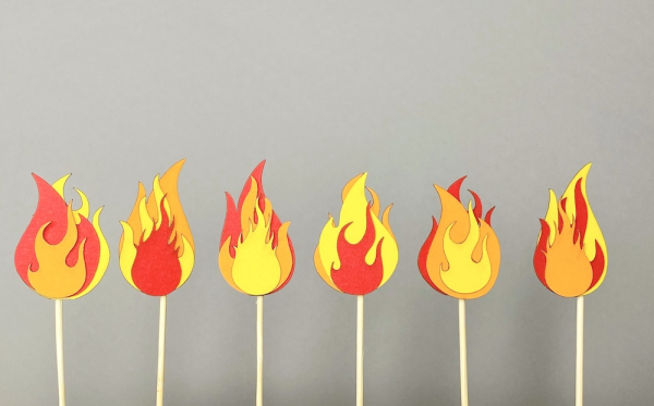 Papier Cupcake Topper Set "Flammen" 12 Stk.