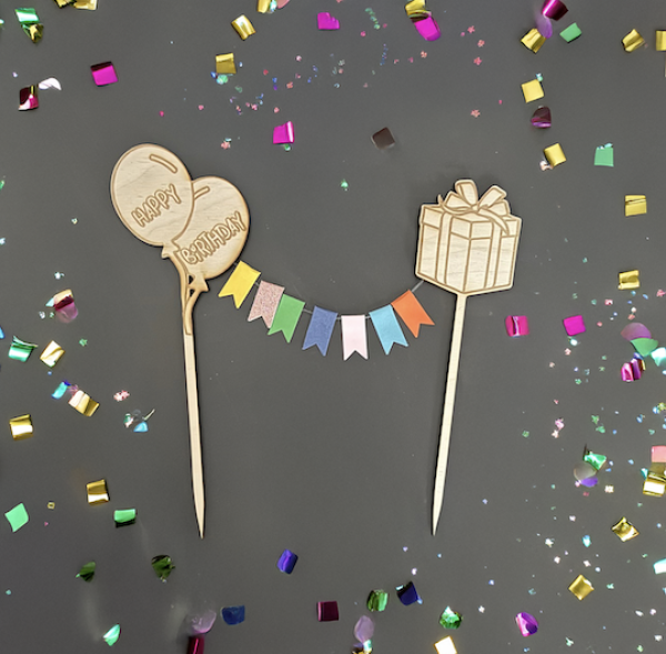 Wimpeltopper "Happy Birthday"  mit Luftballon- & Geschenk-Stielen